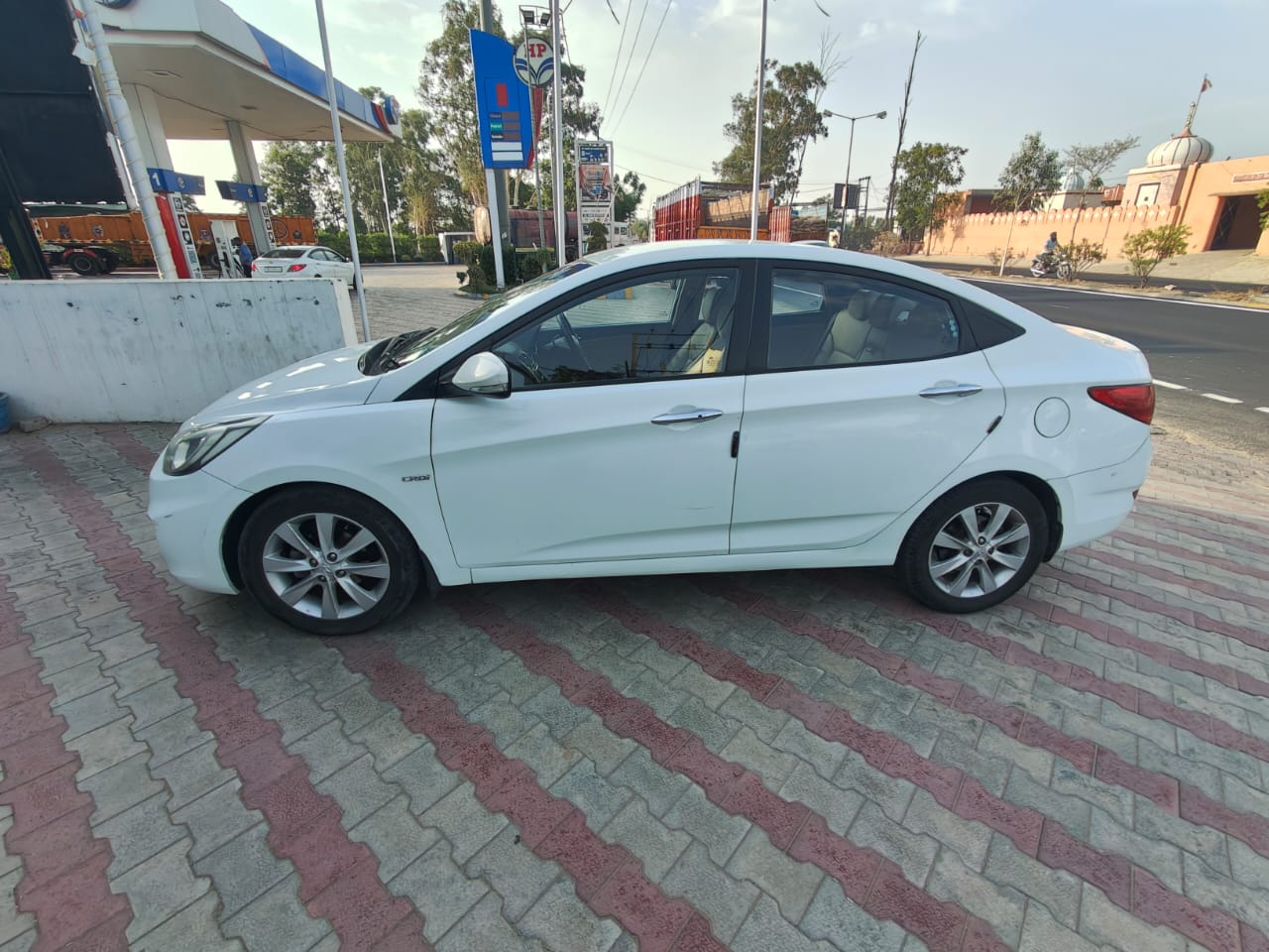 Hyundai Verna(2015-2017) 1.6 Crdi Sx O